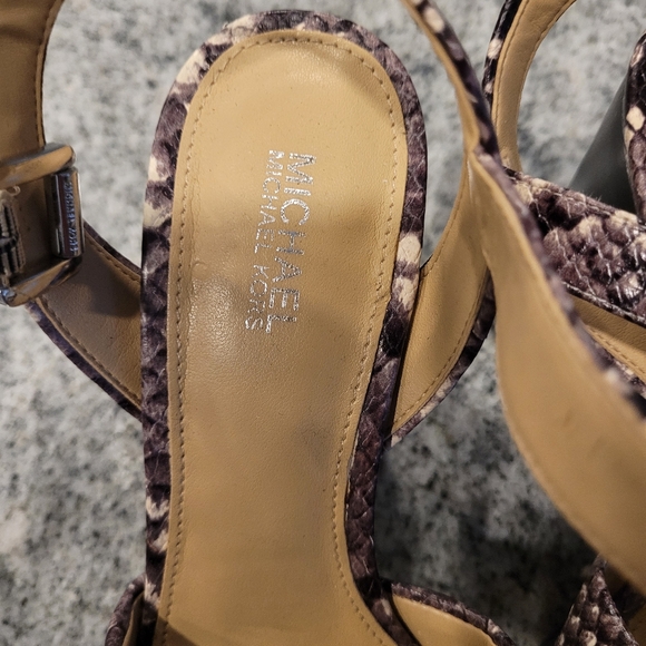 Michael Kors Snake Skin Heel - Size 6 - Picture 4 of 7